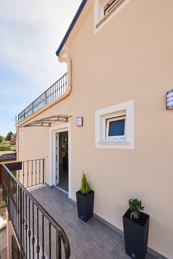 Apartment Tamara Umag Exterior foto
